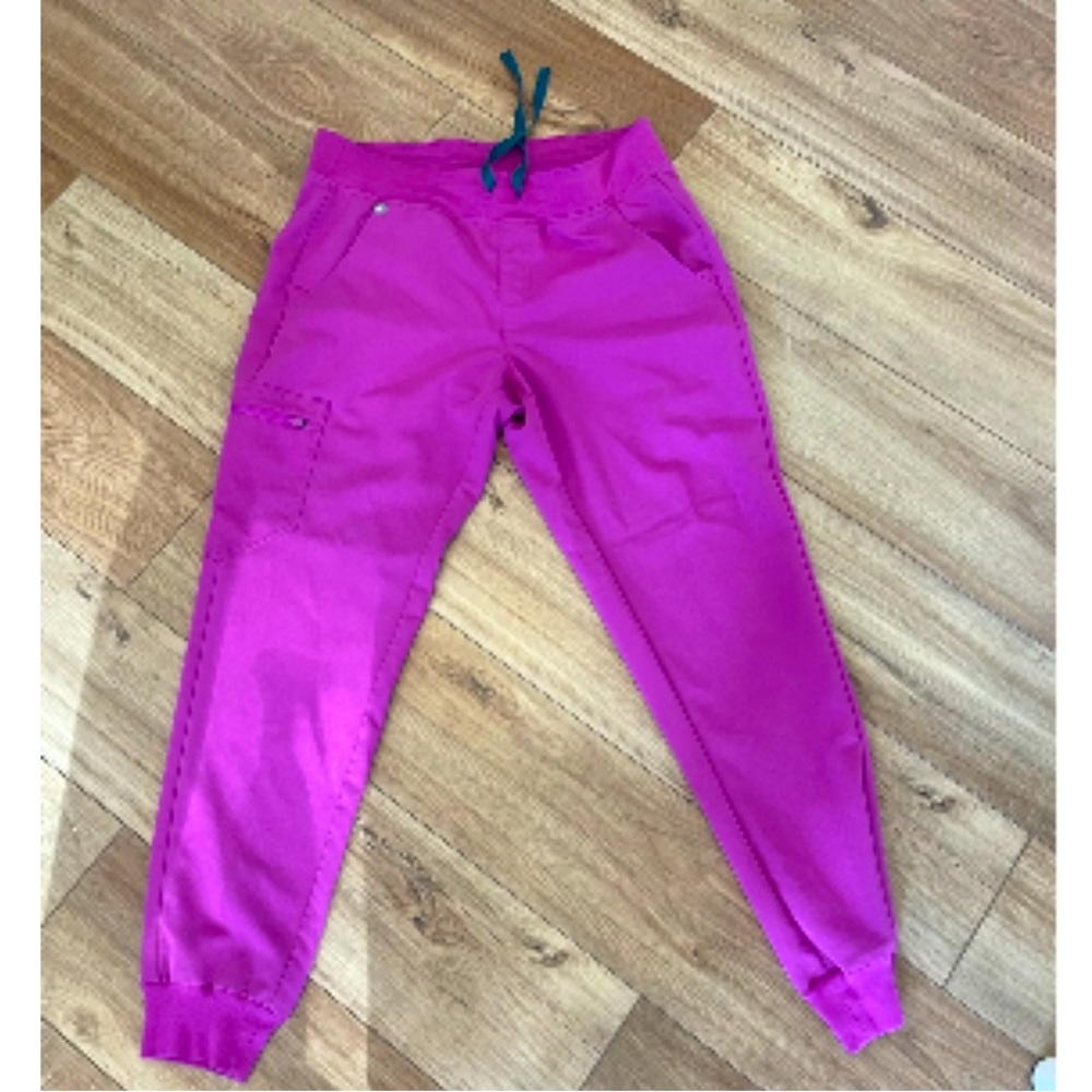 Figs Women’s Zamora scrub joggers size M TALL color bright Fuchsia